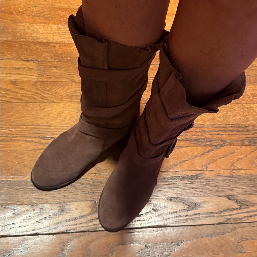 Women’s Hive & Honey Florence Boots. Size 8 - Picture 7 of 8